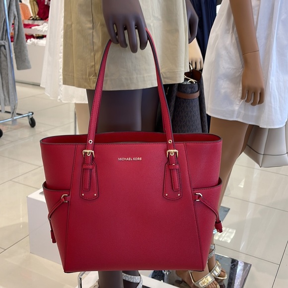 Michael Kors Voyager Small Saffiano Leather Tote Bag
Style# 30H1GV6T4T
NWT Flame - Picture 9 of 16